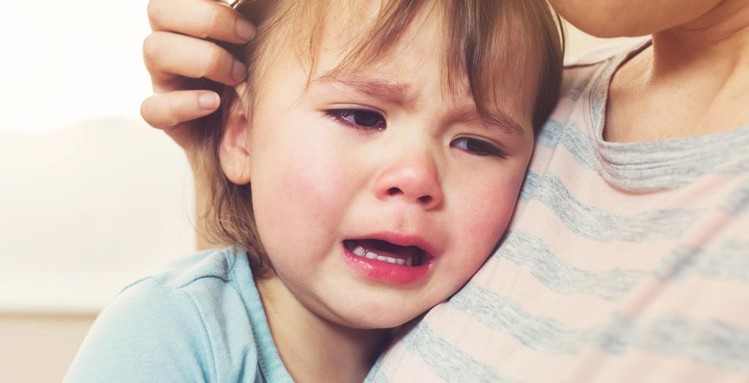 बच्चों का जिद्दी, मूड़ी और रोने वाले स्वभाव का होना